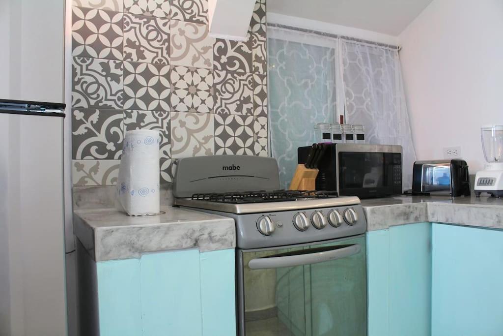 Downtown Beautiful 2Br Apartment Blocks From Beach #5 La Paz Esterno foto