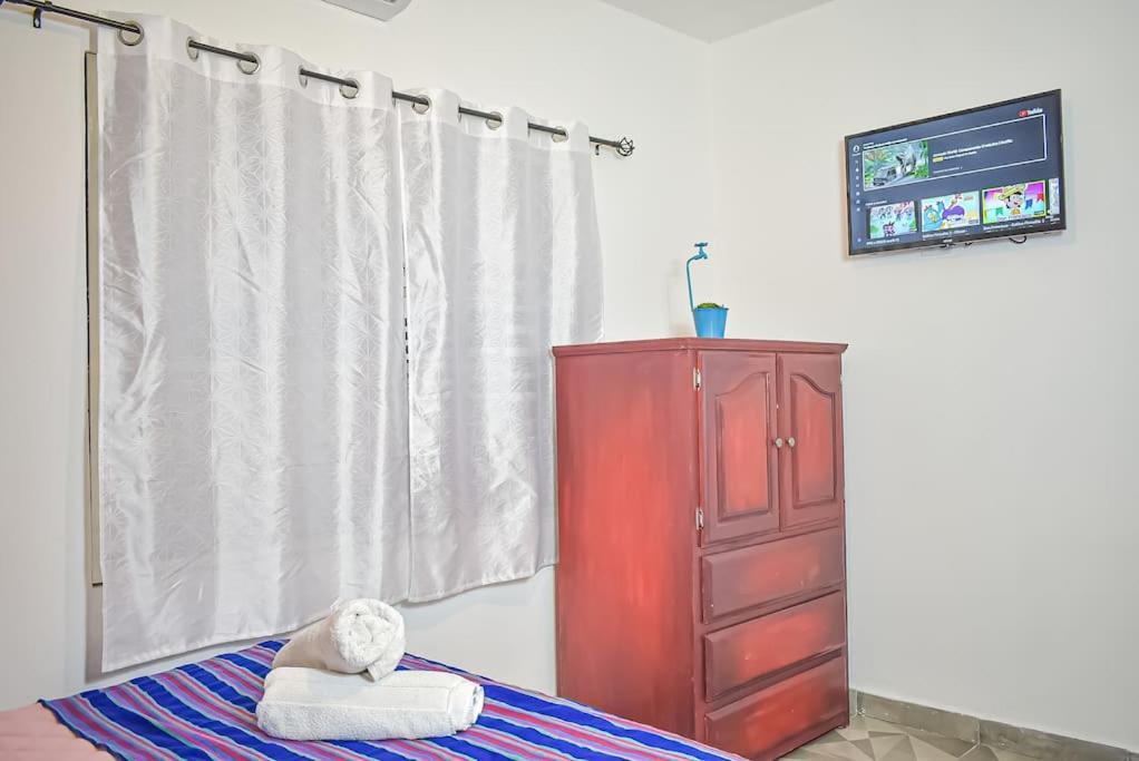 Downtown Beautiful 2Br Apartment Blocks From Beach #5 La Paz Esterno foto